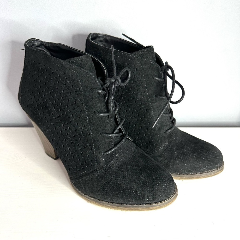 MIA - Women’s, Black, Faux Suede, Booties, Lace Up, Chunky Heel, Size 9